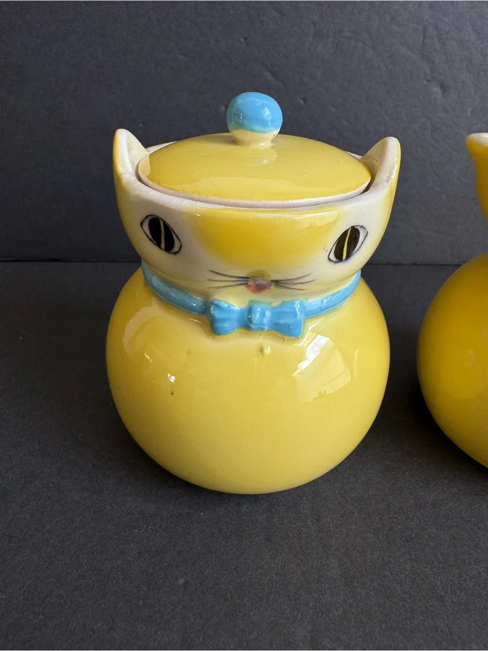 Lipper & Mann Yellow Cat Creamer Sugar Bowl Anthropomorphic Vintage 50s Kitten